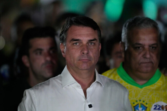 opposition-presidential-candidate-sen-flavio-bolsonaro-arrives-at-his-election-night-event-after-the-presidential-runoff-in-brasilia-brazil-sunday-oct-25-2026-ap-photoeraldo-peres