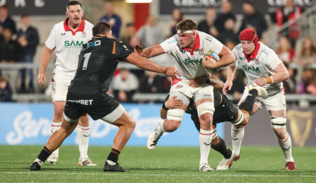 james-mcnabney-comes-up-against-cam-jones