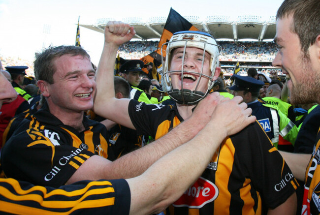 tj-reid-celebrates-at-the-final-whistle