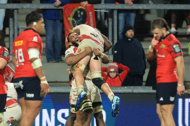 siya-masuku-celebrates-scoring-a-try