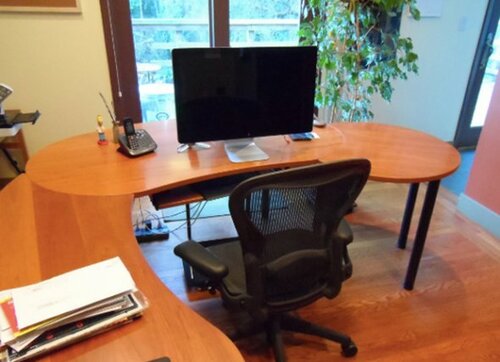 Check Out The Desks Of 13 Successful Tech People Thejournal Ie